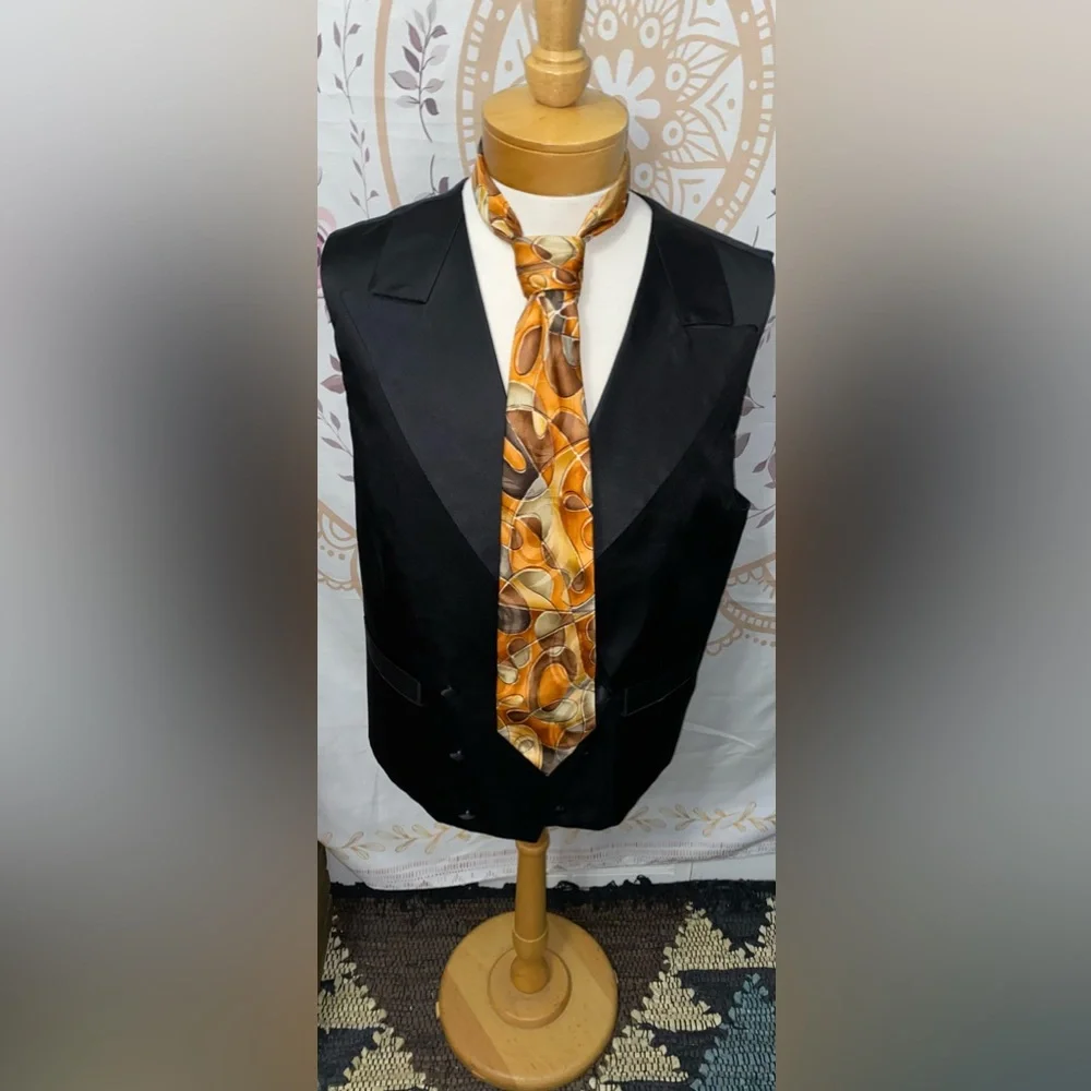 EUC Jerry Garcia Courtyard Performance, Collection Fifty Four, All Silk Tie